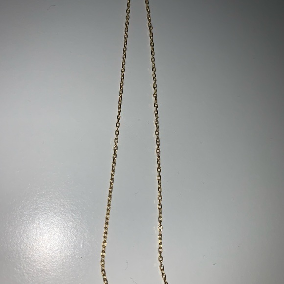 White pearl/gold butterfly necklace - Picture 4 of 5